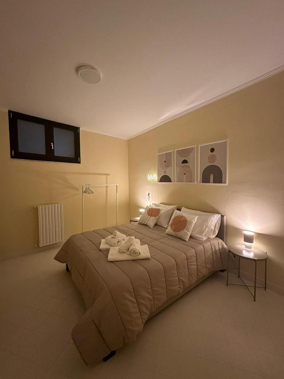 Santa Fe Apartment *